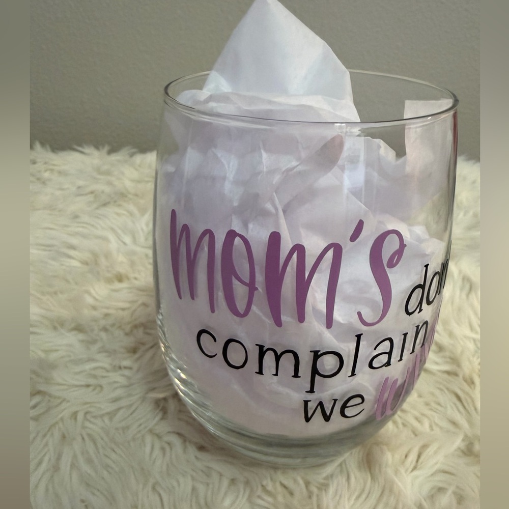 Mom's Wine Glass with Purple and Black Text